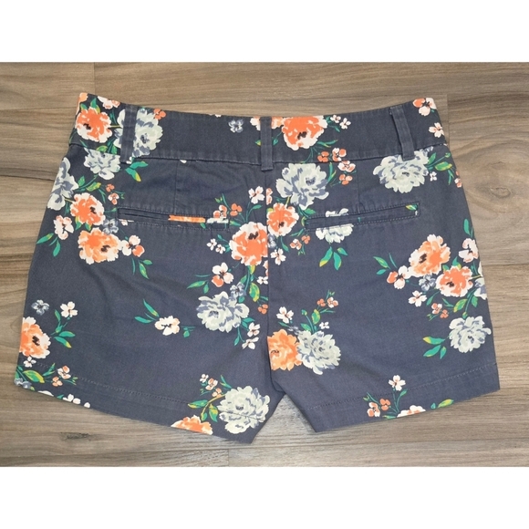 Vibrant Floral Loft Shorts - The Ultimate Feel Good Fit for Summer! - Picture 4 of 6